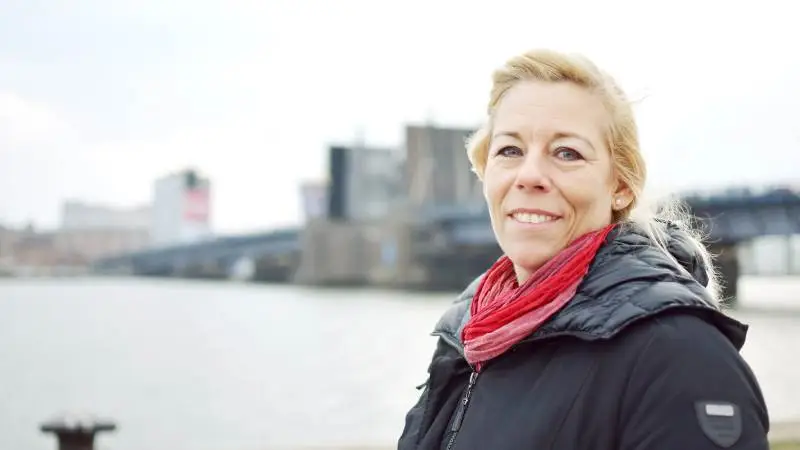 Hele den måde, regeringen har grebet problemerne med covid-19 blandt mink i Danmark, er dybt kritisabelt, mener medlem af Folketingets Miljø- og Fødevareudvalg, Lise Bech (DF).