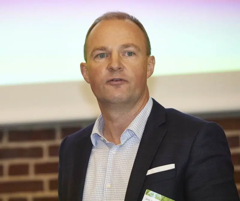 Jens Ellegaard, der har en bedrift på 490 hektar og ejer en virksomhed, som leverer minigrise til medicinalindustrien, er ny i bestyrelsen for DLF AmbA.