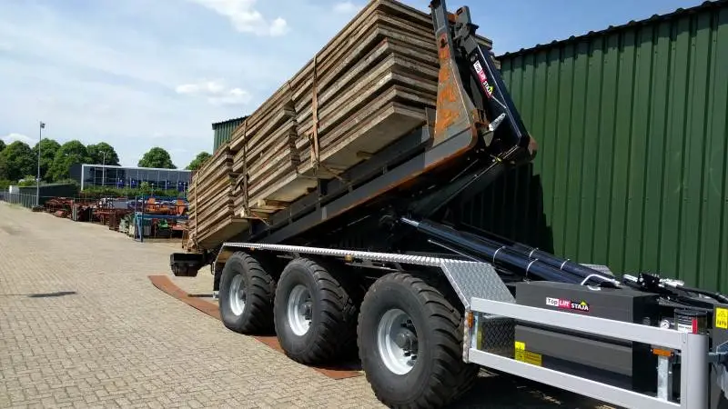 Brdr. Toft A/S i Sabro ved Århus har indgået aftale om import af en serie af kroghejsevogne fra hollandske TopliftStaja.