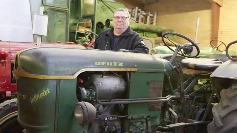 Flemming Christensen har altid været vild med Deutz. Grundvad Maskinhandel har forhandlet den grønne traktor i 60 år og er Danmarks ældste forhandler, ligesom de har Danmarks største reservedelslager til de grønne maskiner.