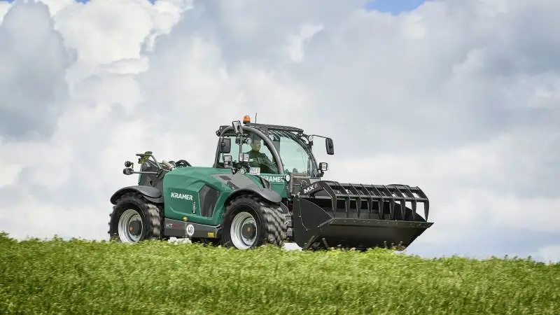 Nu udvider Semler Agro produktporteføljen med hjul- og teleskoplæssere fra den tyske producent Kramer. Semler Agro har indgået en aftale, der gør maskinforretningen til dansk importør og eneforhandler af mere end 20 forskellige modeller fra Kramer.