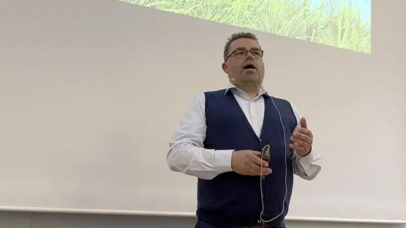 Formand for L&F Centrovice, Torben L. Povlsen understregede i sin beretning blandt andet betydningen af at være en synlig forening, der er med der, hvor dagsordenen sættes og beslutningerne tages. Foto: Jacob Lund-Larsen