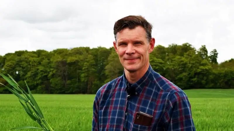 Peter Kiær driver i dag godt 430 hektar jord og har en svineproduktion med 720 søer ved Terslev i Faxe Kommune på Sjælland.