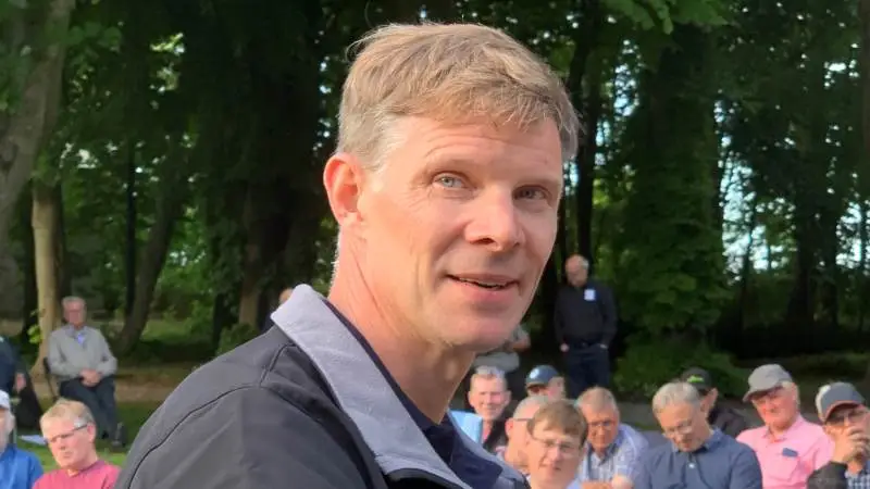 Ender de aktuelle landbrugsforhandlinger uden et blåt, politisk aftryk, og bliver fremtiden for landbruget politisk helt rød, så kommer nøglerne i traktorerne igen, forsikrer Peter Kiær, nyvalgt formand for Bæredygtigt Landbrug. Foto: Jacob Lund-Larsen