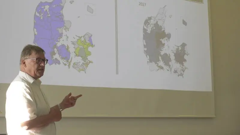 - Jeg synes de nye kvælstofkort er fuldstændig hat og blå briller, sagde Frede Lundgaard Madsen, formand for Landboforeningen Midtjylland ved foreningens generalforsamling i Viborg. Foto: Tenna Bang