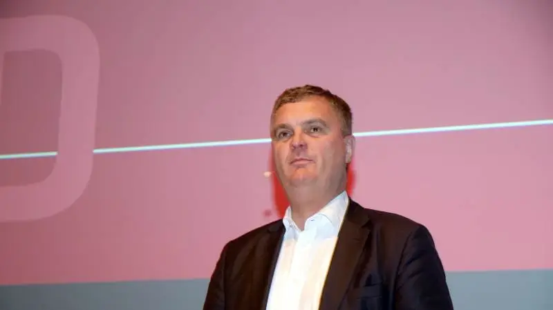 Jais Valeur overtager midlertidigt posten som direktør for Tulip Ltd., efter at Danish Crown har fyret den hidtidige direktør, Steve Francis.