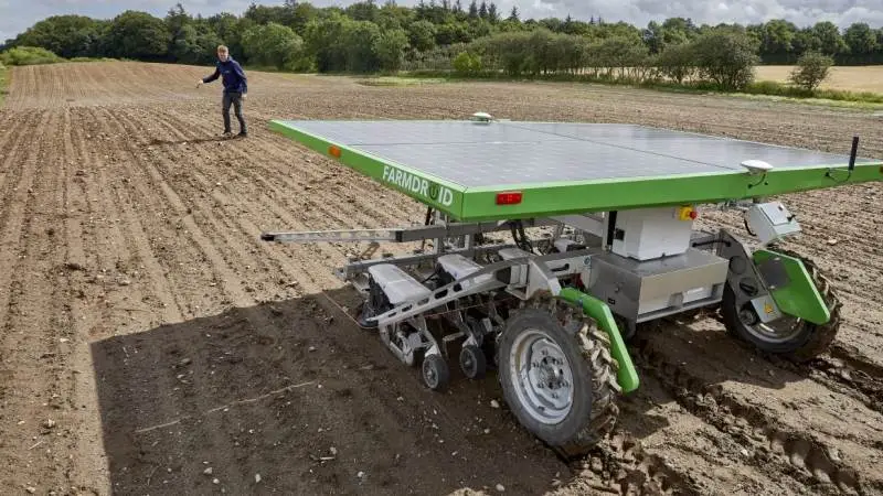 Den danskudviklede og producerede Farmdroid markrobot har i den grad fået vind i sejlene og er klar til at erobre verdensmarkedet.
