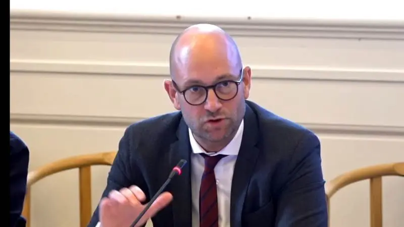 Der kommer ikke en ny vurdering af mulighederne for at drive mink i fremtiden før i 2022, fortalte fødevareminister Rasmus Prehn på et samråd i Folketingets Miljø- og Fødevareudvalg onsdag. Arkivfoto