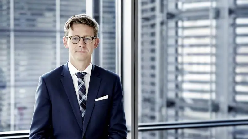 Dansk Skovforenings foreslåede ordning vil reelt give en skattefri opsparingsadgang, mener skatteminister Karsten Lauritzen (V).
