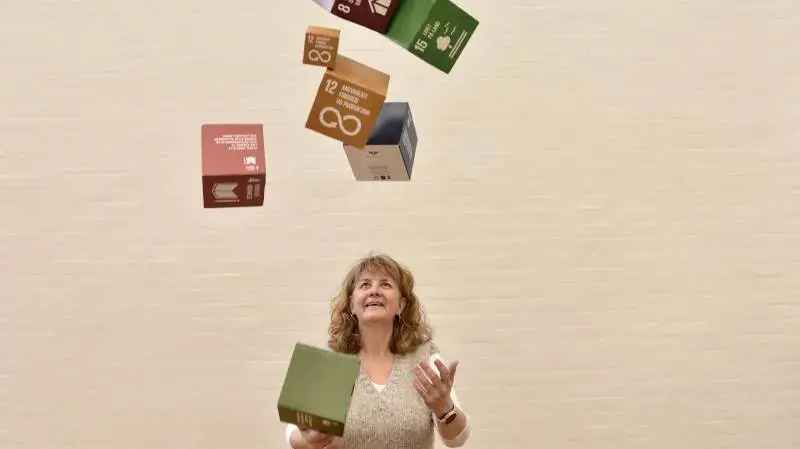 Birthe Egdal, der er underviser på Dalum Landbrugsskole og én af initiativtagerne til projektet. Udover Dalum Landbrugsskole deltager Grindsted Landbrugsskole, Gråsten Landbrugsskole og Kjærgård Landbrugsskole i projektet omkring grøn omstilling.