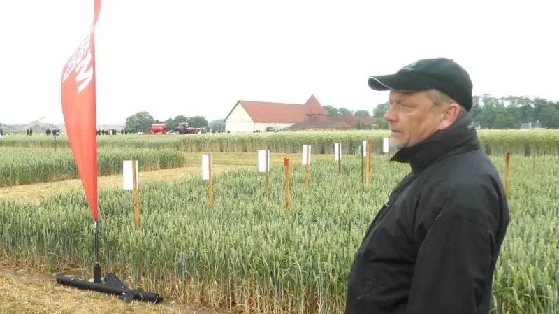 - Etableringen og dermed effekten af en efterafgrøde er tvivlsom, hvis der ikke kommer betydelige nedbørsmængder inden den 20. august, påpeger chefkonsulent Erik Andkær Pedersen fra Patriotisk Selskab. Fotos: Jørgen P. Jensen