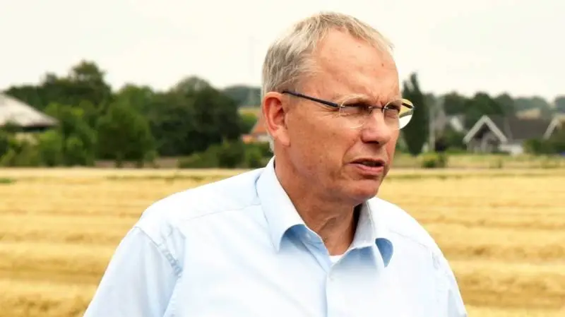 - I forhold til da vi kom med vores første ønsker, så er situationen blev værre. Og så er det selvfølgelig nogle nye beslutninger, der skal træffes, siger L&F-formand Martin Merrild