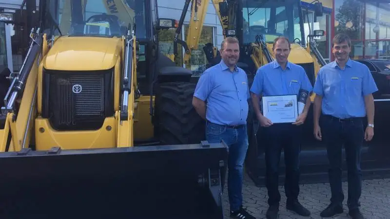 Årets sælger af New Holland-rendegravere for 2017, Kurt Kristensen.