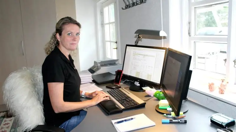 Birgitte Bendixen Møller har haft succes som selvstændig svinerådgiver, efter at hun for et år siden startede op med sin rådgivervirksomhed Elite Opti, der drives fra hendes landejendom ved Gesten nær Vejen.