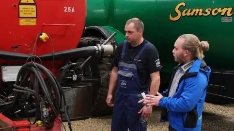 Thorsen-Teknik har i foråret opgraderet en ældre AP gyllevogn, til at kunne håndtere og sprede flydende gødning i form af protamylasse fra Karup Kartoffelmelsfabrik.