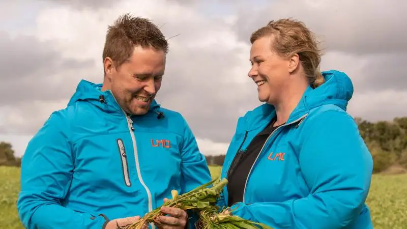Her ses Brian Søndergaard, der starter som planteavlskonsulent hos LMO Nordland pr. 1. oktober, og Charlotte Frederiksen, der blev ansat som planteavlskonsulent for en måned siden, og som har fået ansvaret for at starte rådgivningen op hos Nordland.