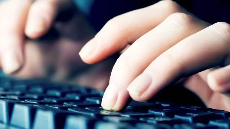 Der kan være tusindvis af kroner sparet i gebyrer ved at handle digitalt, vurderer AgroMarkets.