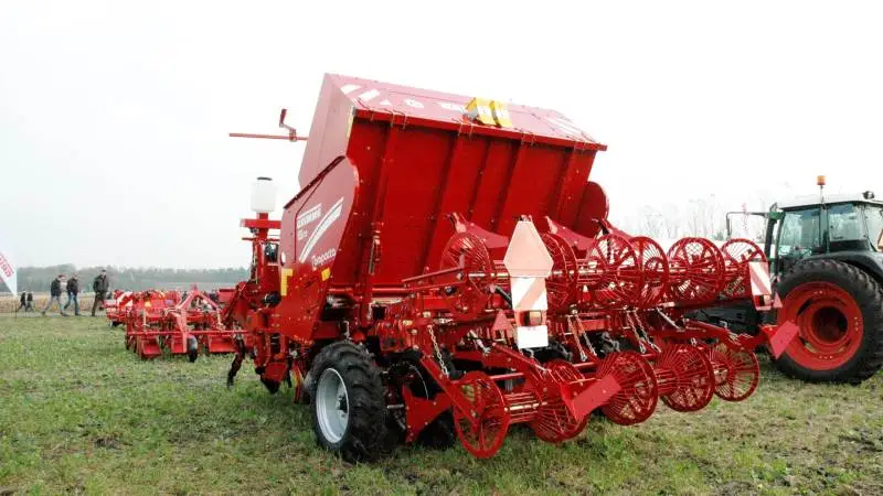 Grimme Skandinavien har et stort netværk af 31 fjernlagre i Norden. Det giver kunderne hurtig levering af reservedele, uanset, om de bor i Sønderjylland eller ved den nordlige polarcirkel.