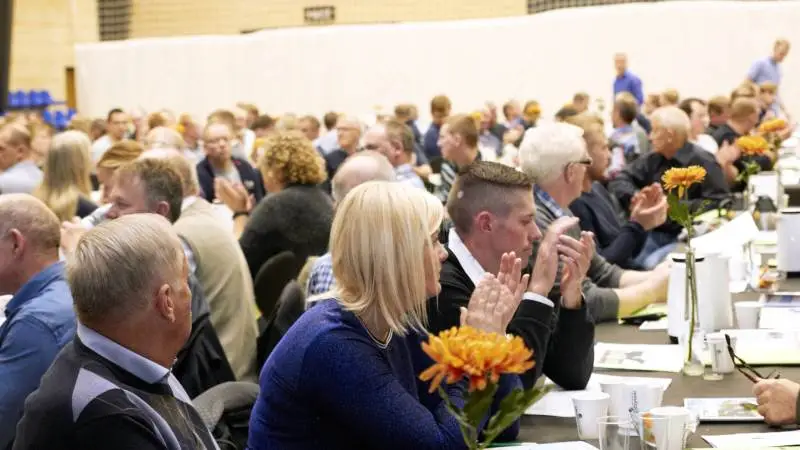Der var stor tilfredshed fra salen, da ændringerne ved det nye NTM blev fremlagt ved Dansk Holsteins årsmøde i går. Største ændring er, at ydelsesfremgangen bremses, mens mælken gøres mere koncentreret.