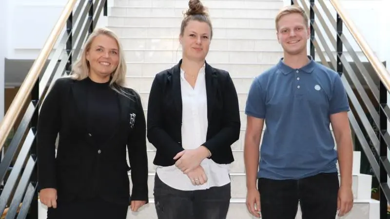 Velas udvider sin økologiske rådgivning med to faste økologikonsulenter, Sandie Holm og Stine Rosenvanger, samt praktikant Mads Gad. Foto: Velas