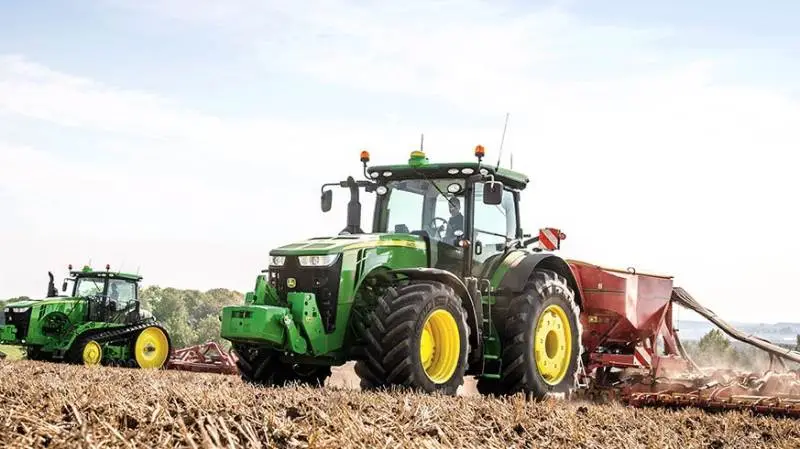 Semler Agro viser både udvalget af John Deere traktorer samt redskaber fra flere producenter, når Demo Tour 2018 tirsdag den 23. oktober når til Fredericia.