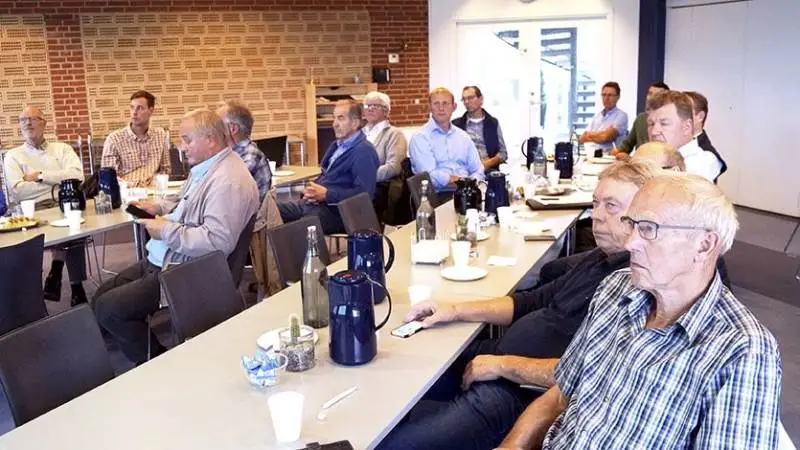 De fremmødte landmænd fik noget at tænke over ved mødet om eventuelle investeringer i solcelleparker.