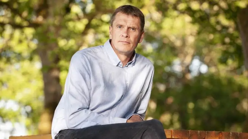 - Det er mig en gåde, at ejeren kan sidde på mejetærskeren eller snitteren hele dagen, når man selv har valgt at drive en million-forretning, lyder det fra Kurt Skovsted, virksomhedsrådgiver, Skovsted Agro. Foto: Skovsted Agro