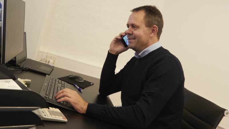 - Vi har godt fat i Vendsyssel nu, men jeg har en forventning om, at afdelingen her skal vokse 20-30 procent de næste par år rent omsætningsmæssigt. Det har vi gjort i Randers, og det kan vi også her, siger Mogens Olesen Damm.