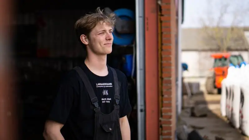 Influenceren Mikkel Smedegaard, som lavede videoserien »Landmand på Udebane« til Effektivt Landbrug, har haft stor succes med at producere indhold til YouTube, TikTok og andre sociale platforme. Hans følgerskare på YouTube er 19.700, 10.100 på Instagram og hele 38.000 på TikTok. Arkivfoto: Daniel Barber