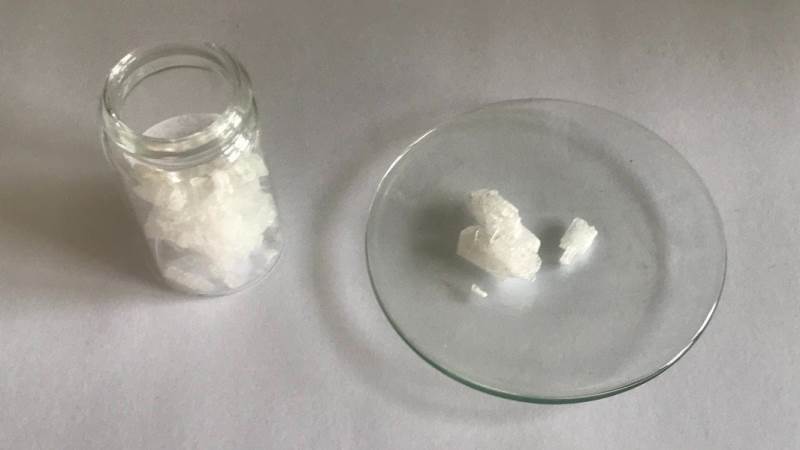 Krystaller af sukkerstoffet a-cyclodextrin, som har fanget metan. Foto: Mikael Bols