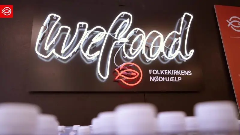 Arla har netop indgået nyt samarbejde med Wefood - Danmarks første butik, der sælger varer med beskadiget emballage, forkert mærkning, overskredet dato for holdbarhed og sæsonvarer. Fotos: Folkekirkens Nødhjælp