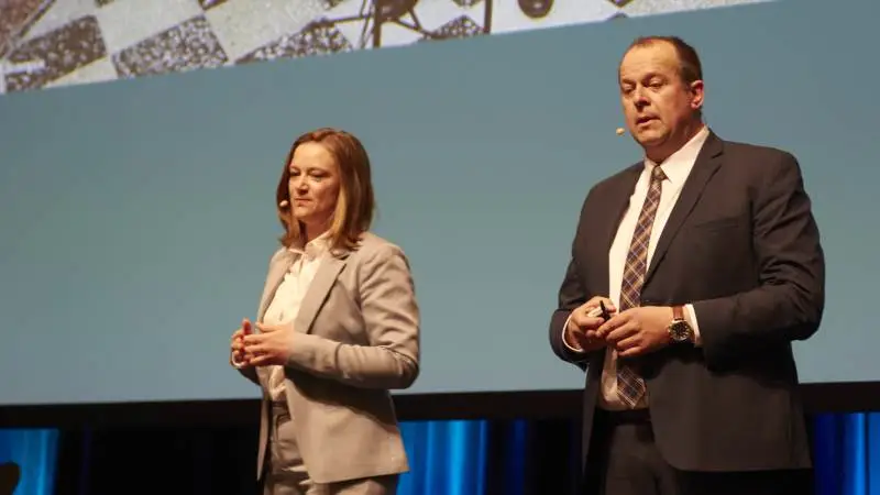 Formand for Landbrug & Fødevarer Kvæg, Christian Lund, havde ikke meget godt at sige om en CO2-afgift på landbruget. Her ses han sammen med direktør for Kvægsektoren i L&F, Ida Storm. Arkivfoto