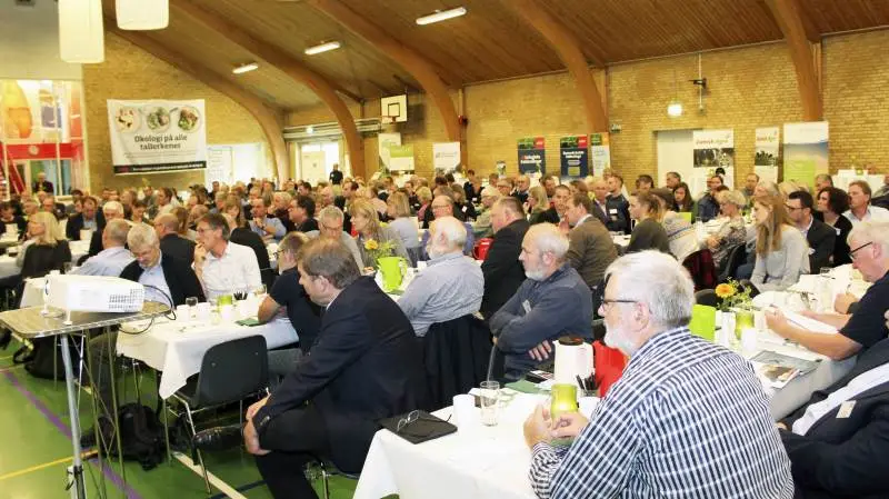Omkring 250 var mødt op til årsmødet i Økologisektionen, der blev holdt på Gråsten Landbrugsskole.
