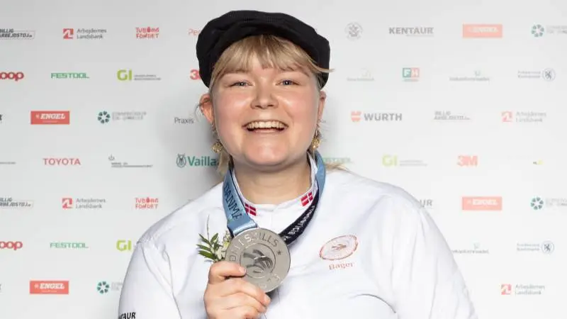 Julie V. S. Kirkegaard vandt i bagerfagskategorien. Hun er ved at uddanne sig på Uddannelsescenter Holstebro og står i lære ved Bageriet Løgten v/Jan Boe Pedersen. Foto: Skills