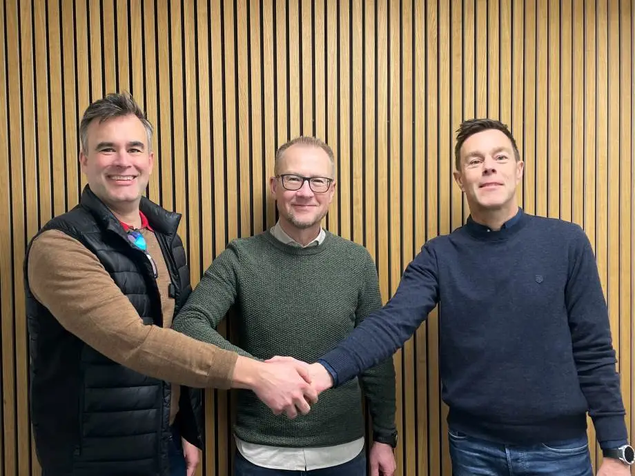 Fra venstre: direktør og medejer af Daltec, Michael Dall, adm. direktør i Agrisys Mikael Kirk og direktør og medejer af Daltec, Christian Dall. Pressefoto