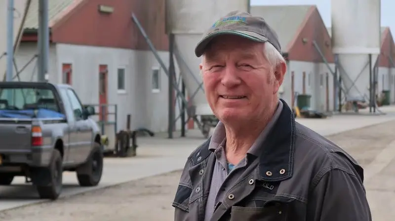 - Vores marker sumpede til og kunne ikke dyrkes. Jeg har levet i uvished i alle årene, siger Eskild Johnsen om den langvarige sag, som endnu ikke er afsluttet. Eskild Johnsen har ventet i snart 20 år på en afgørelse – og nu skal sagen i Landsretten. Foto: Karsten Himmelstrup