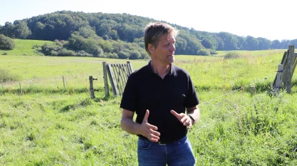 Michael Kjerkegaard er økologisk landmand i Vejle Ådal. Arkivfoto
