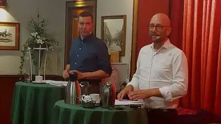 L&F-formand Søren Søndergaard og fødevareminister Rasmus Prehn, (S), gav hver især et indlæg som optakt til debat om landbrugspolitikken. Foto: John Ankersen
