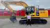 Forud for jubilæumsarrangementet den 25. august har Nordjysk Lifts adm. direktør Jacob Sørensen blandt købt denne Komatsu-gravemaskine på 26 tons. PR-foto