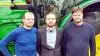 Jens Peder Pedersen (tv.), planterådgiver i Sagro, står sammen med planteavlskonsulenterne Kristian Toft Andersen og Henrik Rasmussen fra henholdsvis LandboNord og LMO bag initiativet til Præcisionsjordbrugsskolen. Foto: Sagro 