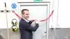 Finansminister Kristian Jensen, (V), klippede snoren, da den nye søstjernefabrik blev indviet forleden.
