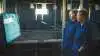 De veterinære eksperter Hanne Kongsted og Lene Juel Andersen vurderer her materiale fra Fødevarestyrelsen i TV2-dokumentaren »Hvem passer på grisene?« Foto: TV2