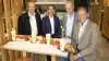 Fra højre mod venstre ses Mads Friis, adm. direktør McDonald's Danmark, Niels Duedahl, koncernchef i Danish Crown, Mie Gjedsted, Nordic Sourcing & Category Lead hos McDonald's og Finn Klostermann, adm. direktør Danish Crown Beef. Foto: Danish Crown