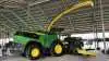 John Deere F9.700 leverer 820 hestekræfter og er ifølge John Deeres erfaringer fra kundeafprøvninger det perfekte match til et 12-rækket majsskærebord. Men ønsker man sig mere, er det også en 800- og en 1000-model at vælge imellem. Foto: Kasper Stougård 