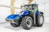 Med den såkaldte rækkeviddeforlænger i snuden kan New Holland T7.270 Methane Power medbringe op til 1.106 liter gas, svarende til 11 timers arbejde. 