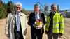 Biogas Danmark, Bigadan og Evida var samlet for at markere tilskoblingen af biogasanlæg nr. 60 til gassystemet. Fra højre Søren Pind, formand Biogas Danmark, Henrik Laursen, CEO Bigadan, og Kim Søgård Bering Kristensen, CEO Evida. Foto: Evida