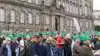 Gødskningsloven L5 blev vedtaget med 119 stemmer for og 34 stemmer imod. På til afstemningen var der flere demonstrationer landet over, som her fora Christiansborg. Foto: Søren Nørgaard