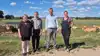 Bodil og Bruno Christensen (tv.) har ikke brugt antibiotika i besætningen i over et år. Her ses de sammen med Nina Jebens og Niels-Chr. Schultz fra FarmLaser. Fotos: Tenna Bang
