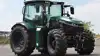 Seederals egenudviklede eltraktor på testanlægget La Janais ved Rennes. Producenten opgiver effekten til 160 hk og planlægger de første leverancer fra 2028. Prototypen skal fortsat afprøves frem mod typegodkendelse og serieproduktion. Pressefoto