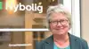 Birthe Pedersen er stadig ansat hos Nybolig Landbrug i Aarup og glæder sig fortsat over sit arbejde og sin tætte kontakt til kunderne. Fotos: Henriette Lemvig